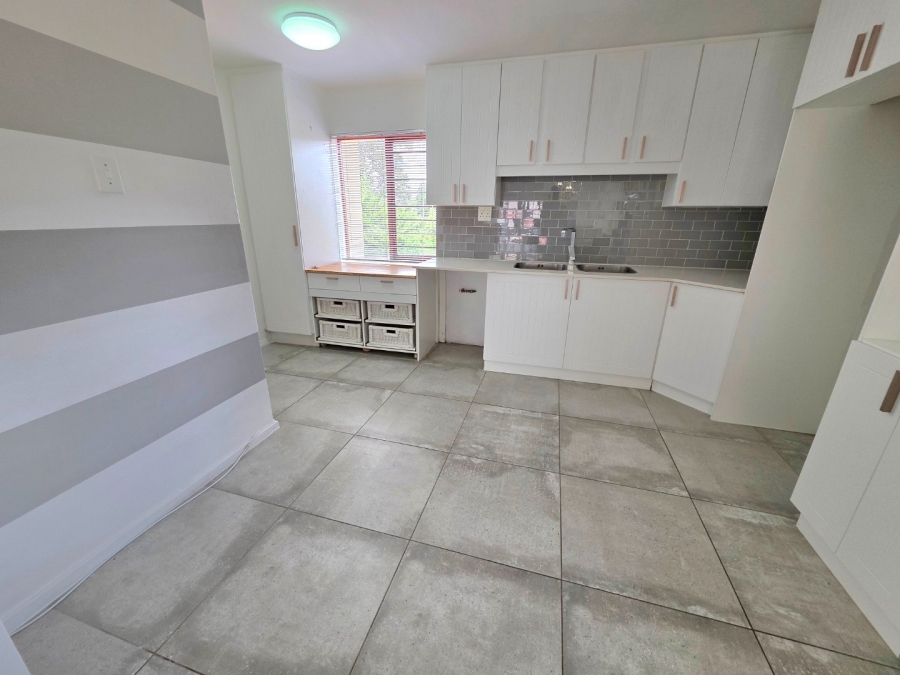 To Let 4 Bedroom Property for Rent in Hospitaalheuwel Free State